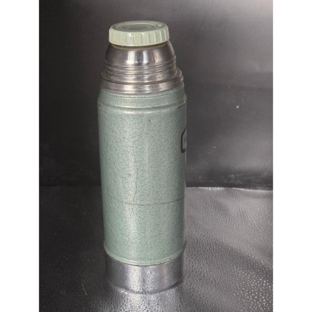 VTG Aladdin Stanley Thermos A-943C Pint 16 oz Hammertone Green Vacuum Bottle USA - Picture 7 of 9